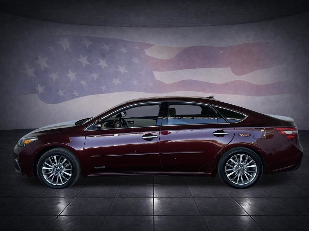 Used 2016 Toyota Avalon Limited image 2