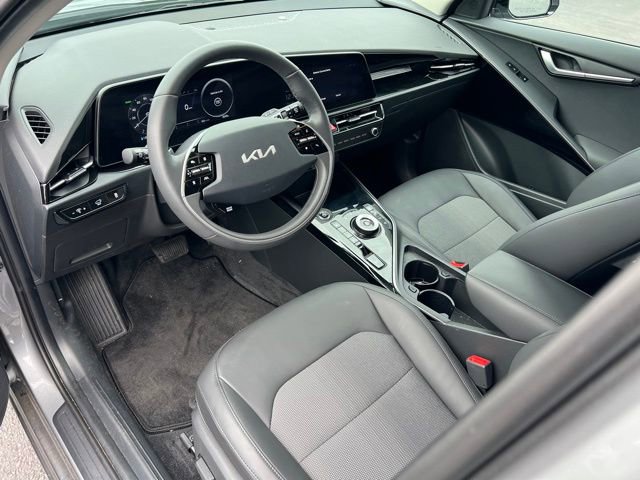 Certified 2025 Kia Niro Wind w/ Wind Preserve Package FWD image 13