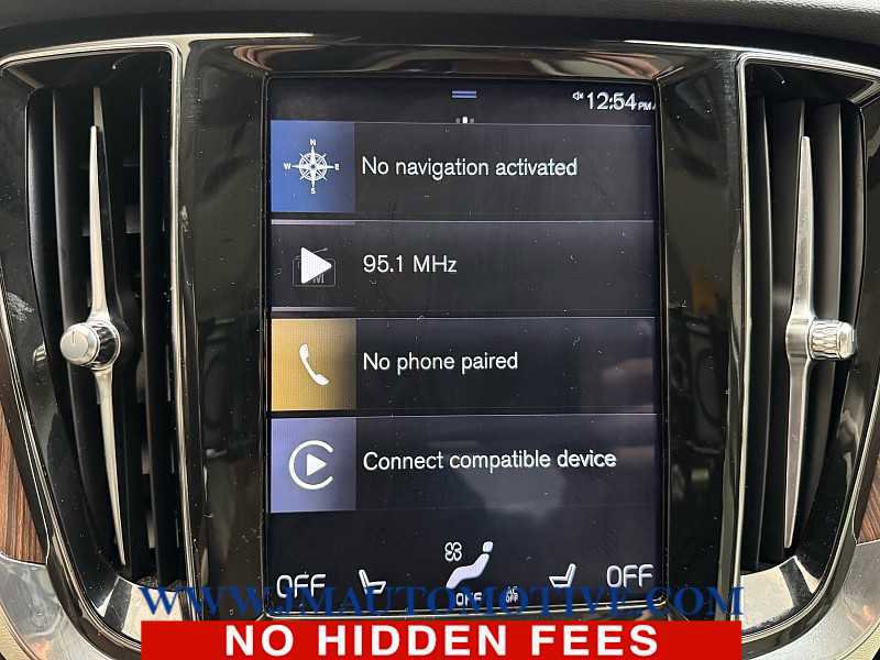 Used 2020 Volvo S60 T5 Momentum image 16