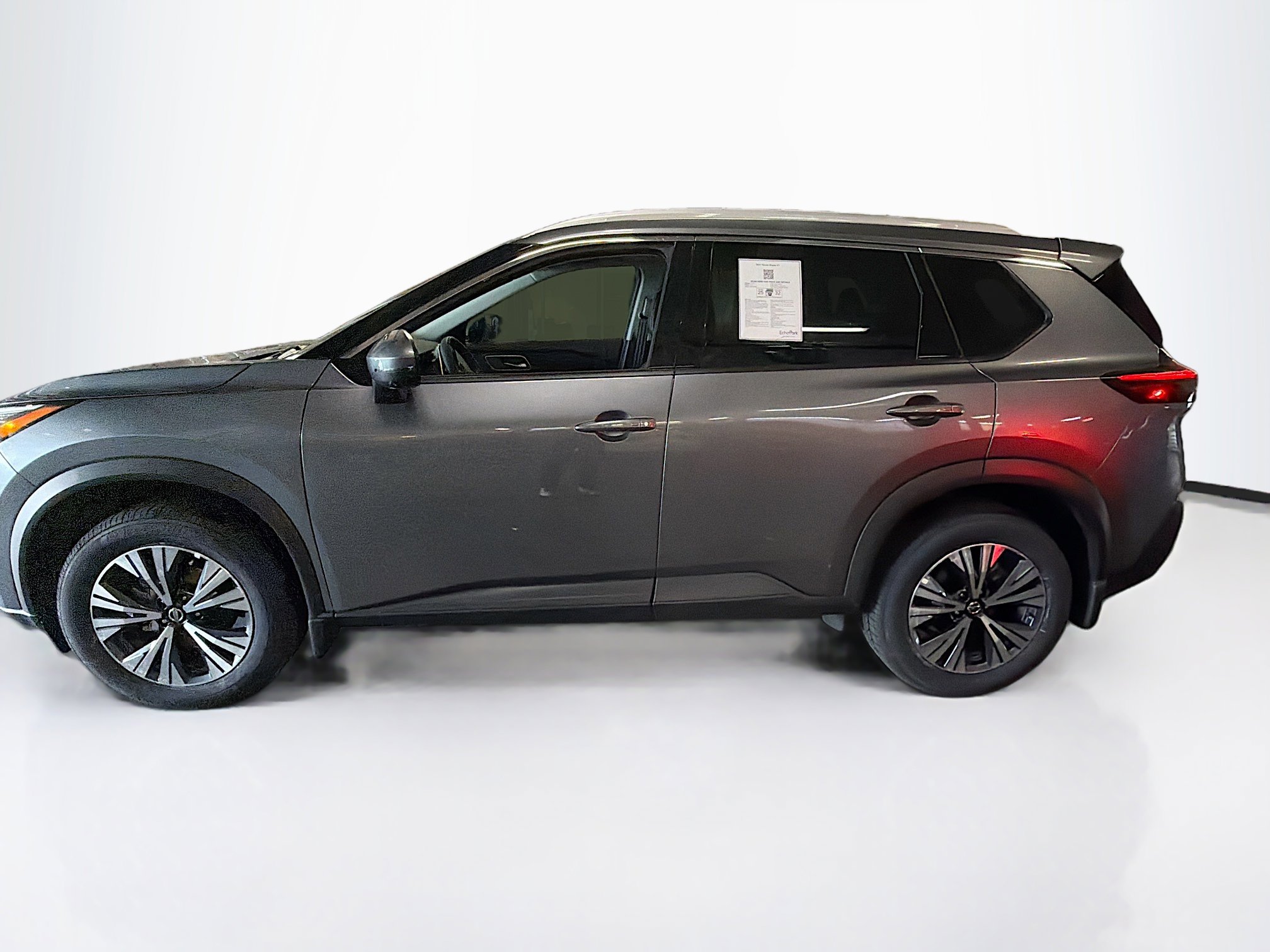 Used 2021 Nissan Rogue SV w/ Premium Package AWD/4WD image 4