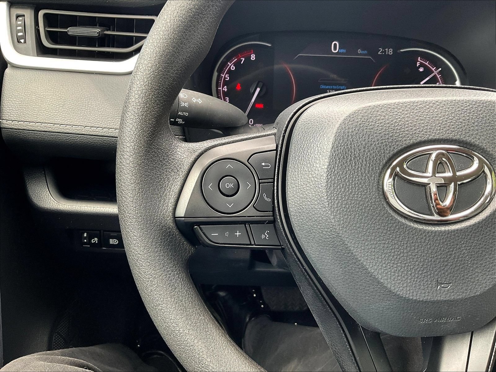 Used 2025 Toyota RAV4 XLE FWD image 13