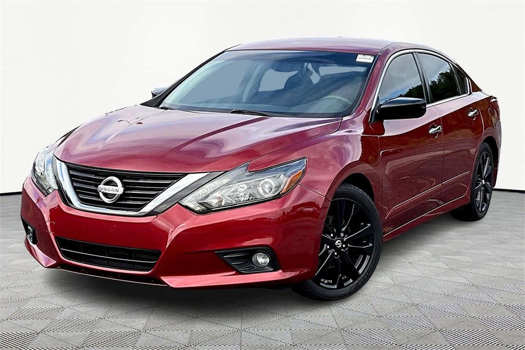 Used 2017 Nissan Altima 2.5 SR w/ Midnight Edition Package