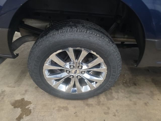 Used 2016 Ford F150 XLT w/ Equipment Group 302A Luxury image 8