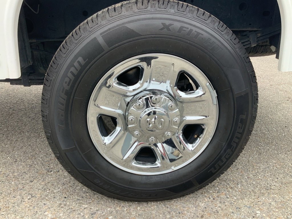 Used 2022 RAM 3500 Big Horn image 11