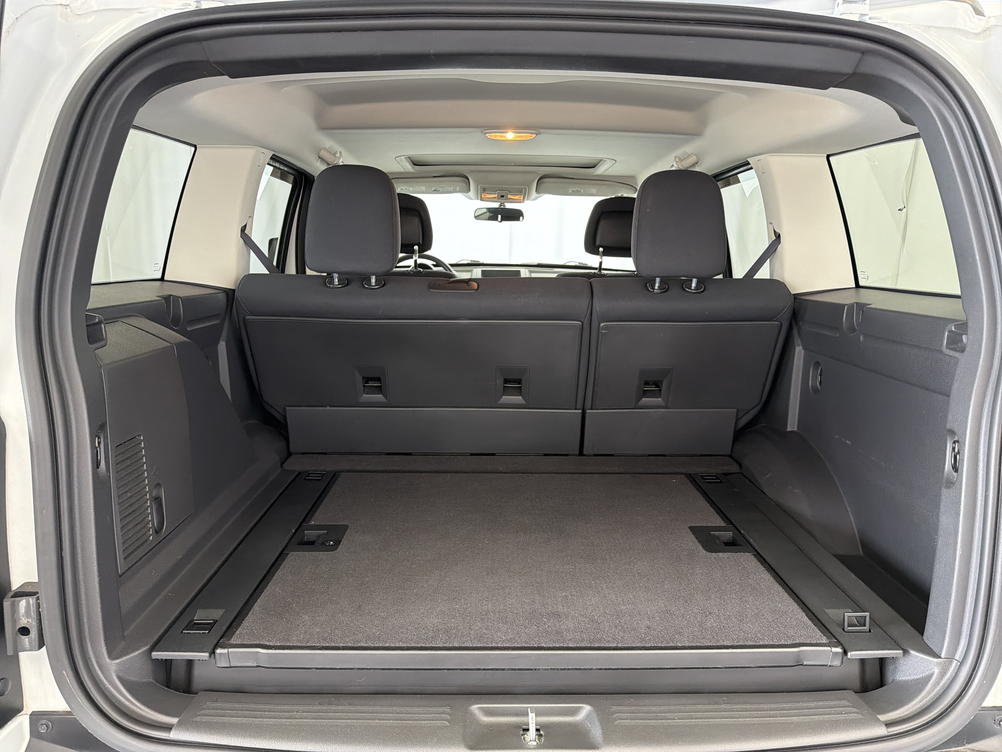 Used 2011 Dodge Nitro Heat w/ Popular Equipment Group RWD image 13