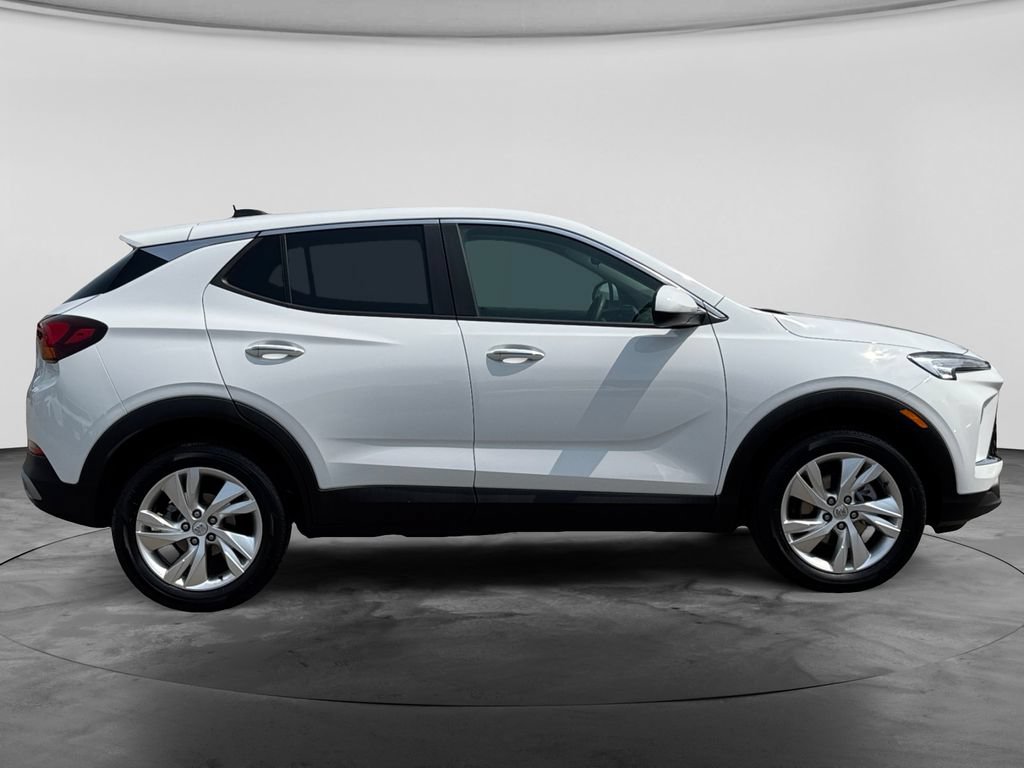 Used 2026 Buick Encore GX Preferred AWD/4WD image 11