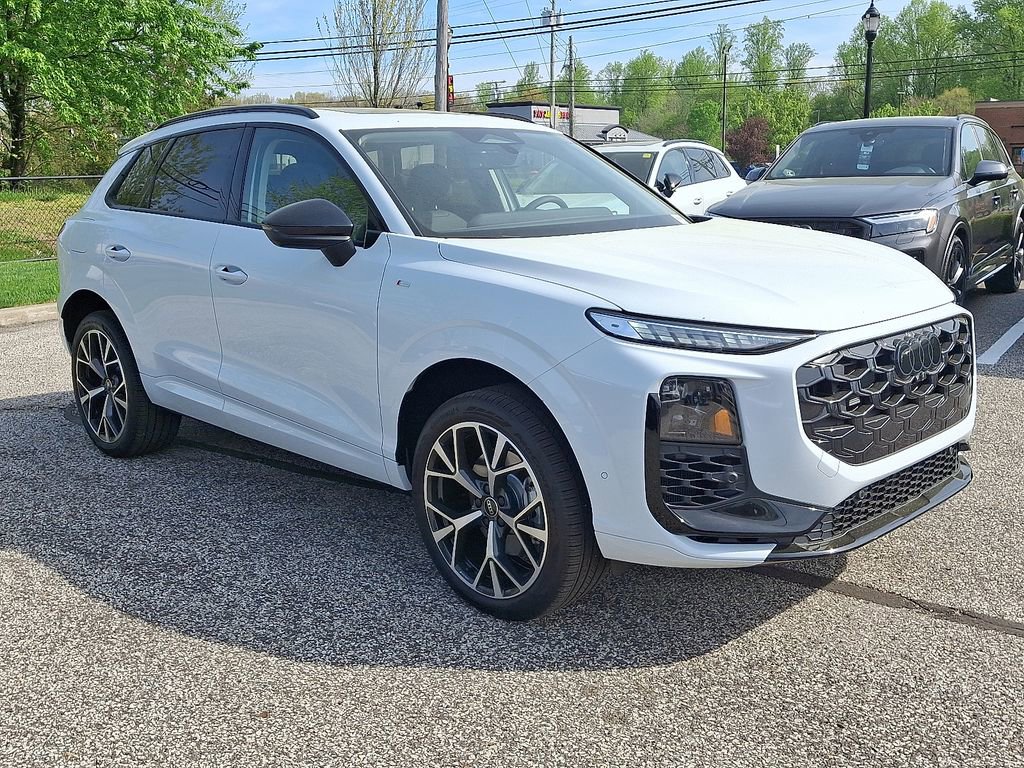 New 2026 Audi Q3 quattro 2.0T AWD/4WD image 2