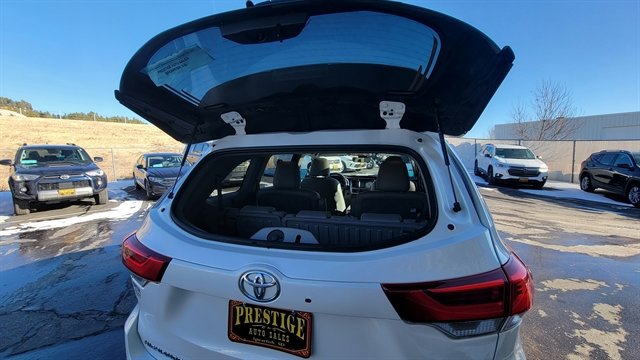 Used 2019 Toyota Highlander Limited AWD image 56