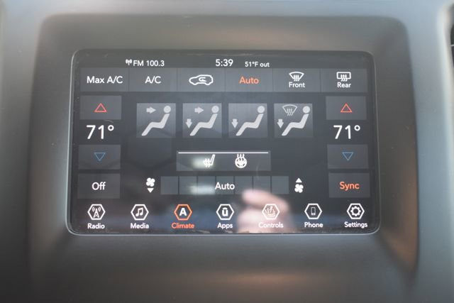 Used 2019 Jeep Cherokee Latitude Plus AWD/4WD image 27