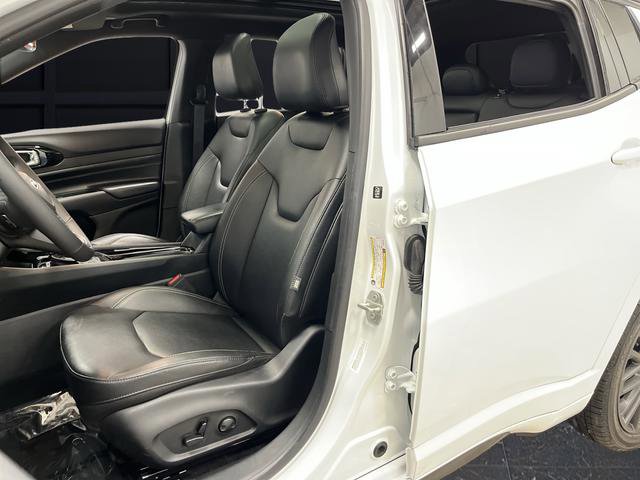 Used 2024 Jeep Compass Limited w/ High Altitude Package image 4