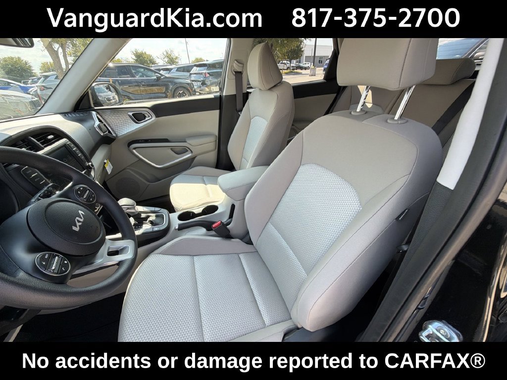 Certified 2023 Kia Soul LX FWD image 15