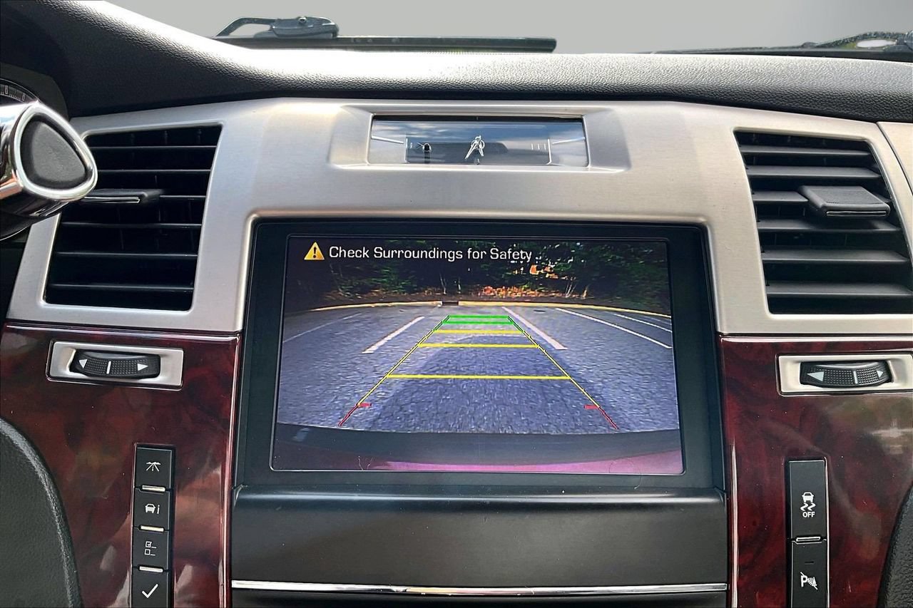 Used 2014 Cadillac Escalade Premium AWD/4WD image 14
