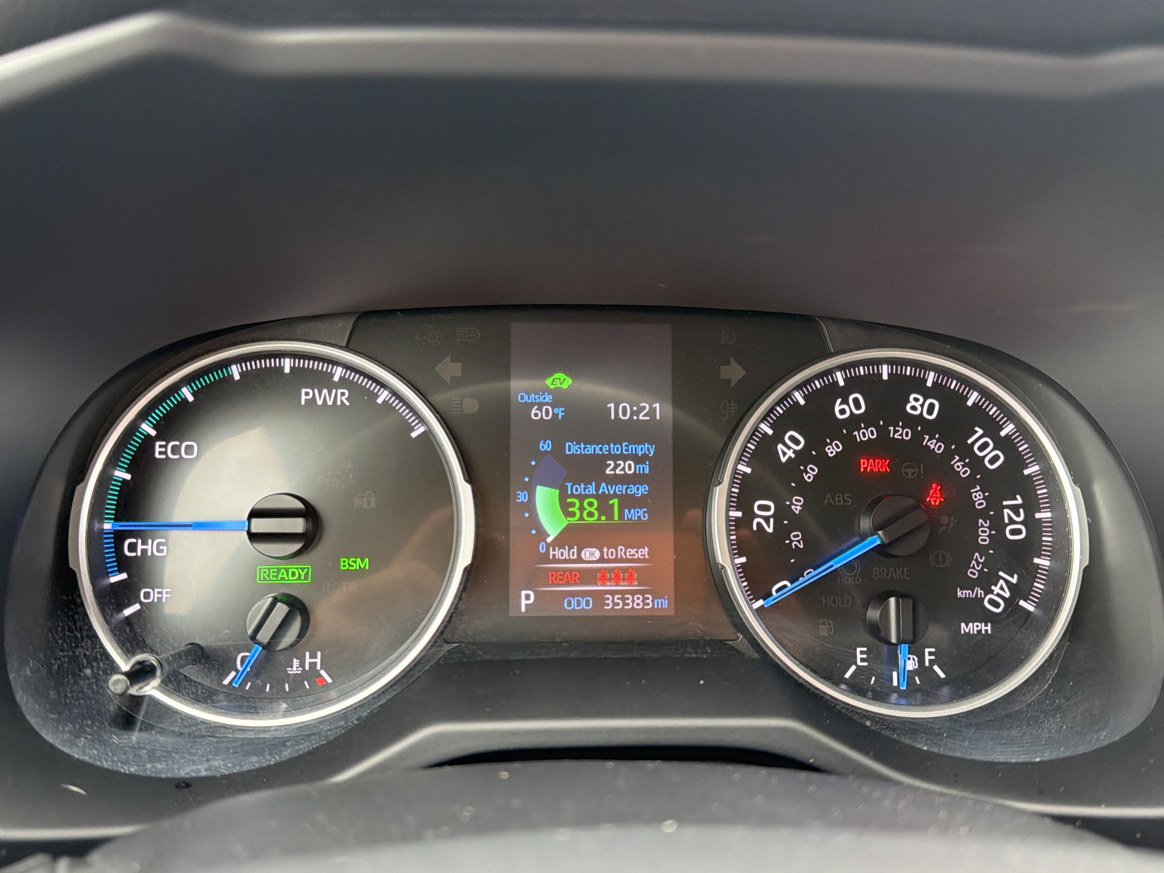 Used 2022 Toyota RAV4 XLE Premium AWD/4WD image 17
