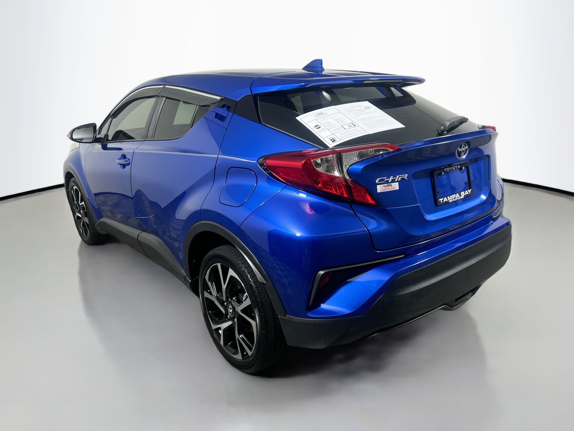 Used 2018 Toyota C-HR XLE FWD image 8