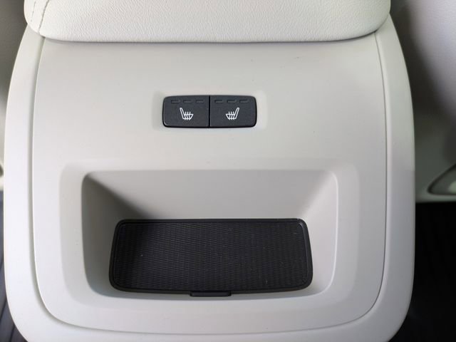Used 2024 Volvo XC60 B5 Plus w/ Protection Package Premier image 16
