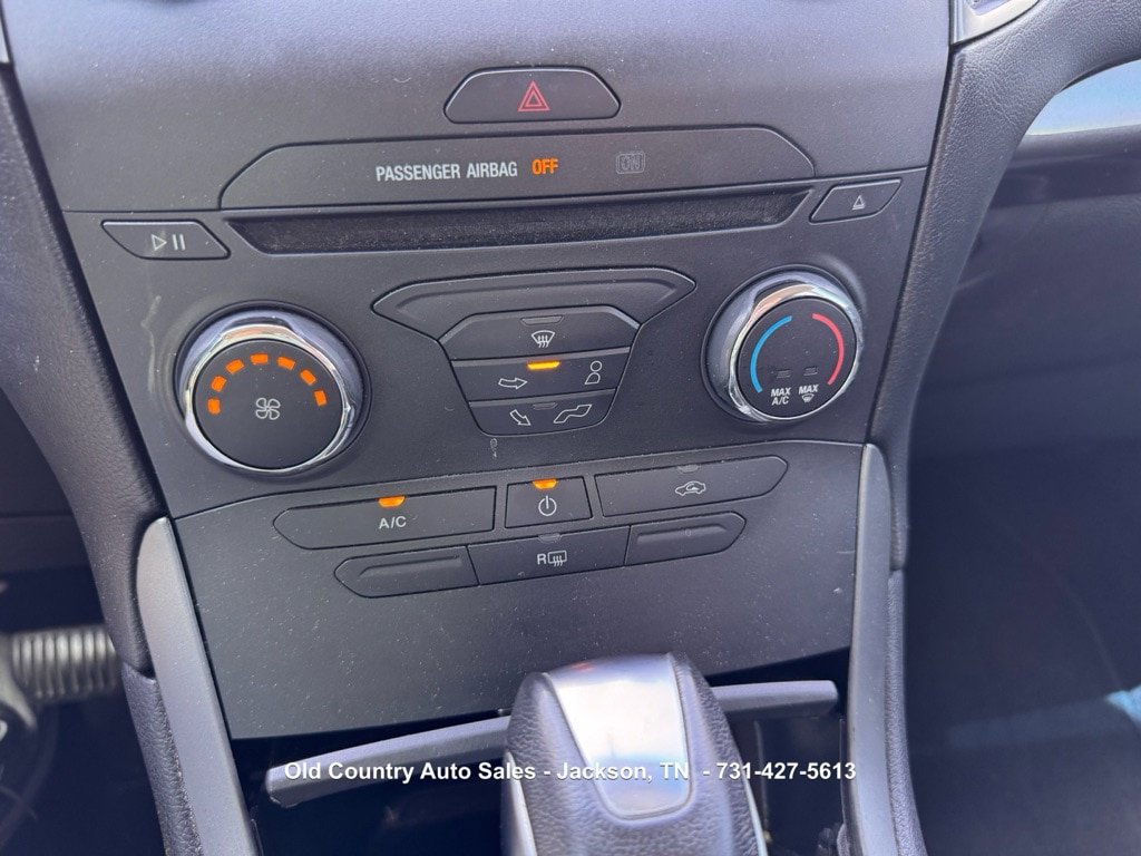 Used 2015 Ford Edge SE FWD image 28