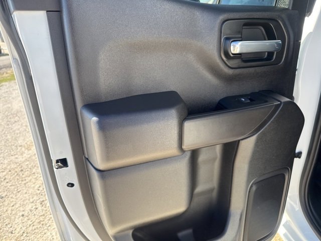 Used 2024 Chevrolet Silverado 1500 Custom image 24