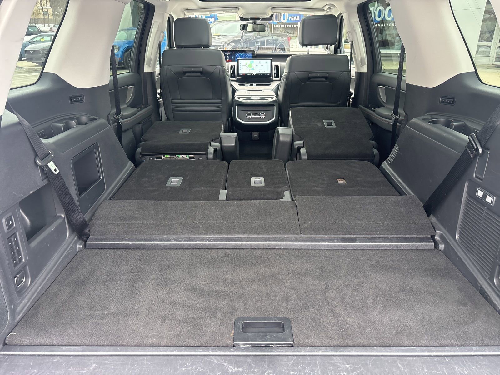 Used 2025 Ford Expedition Active image 35