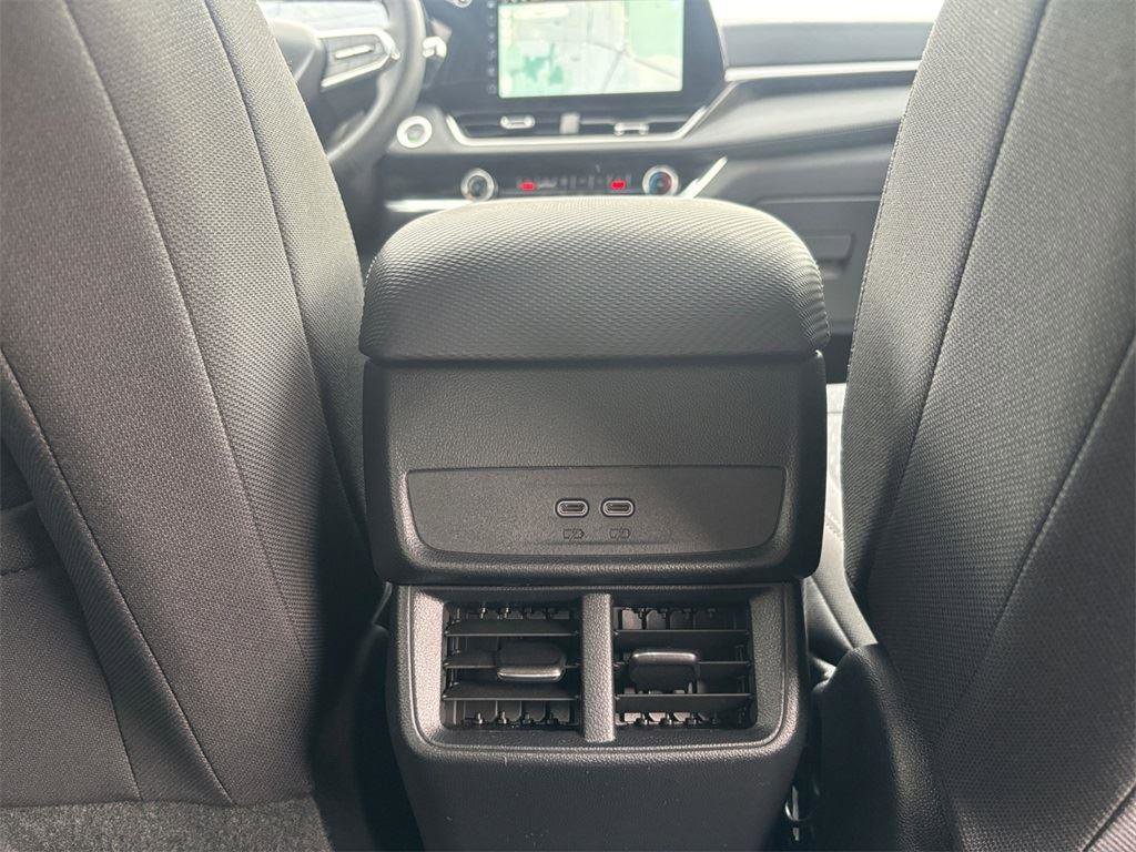 New 2026 Chevrolet Equinox LT w/ Safety and Technology Package image 24