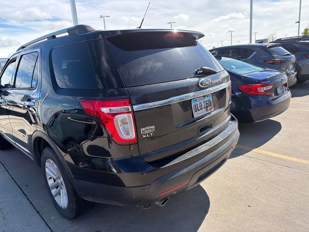 Used 2014 Ford Explorer XLT w/ Equipment Group 202A AWD/4WD image 6