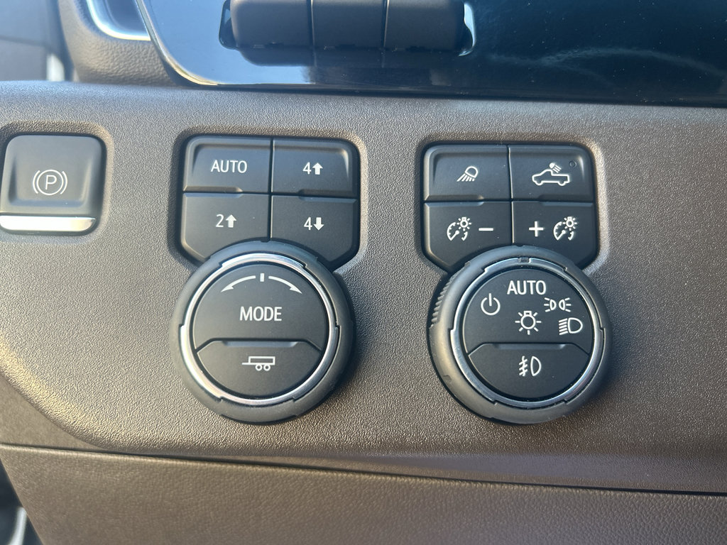 Used 2023 Chevrolet Silverado 1500 LTZ w/ Technology Package image 29