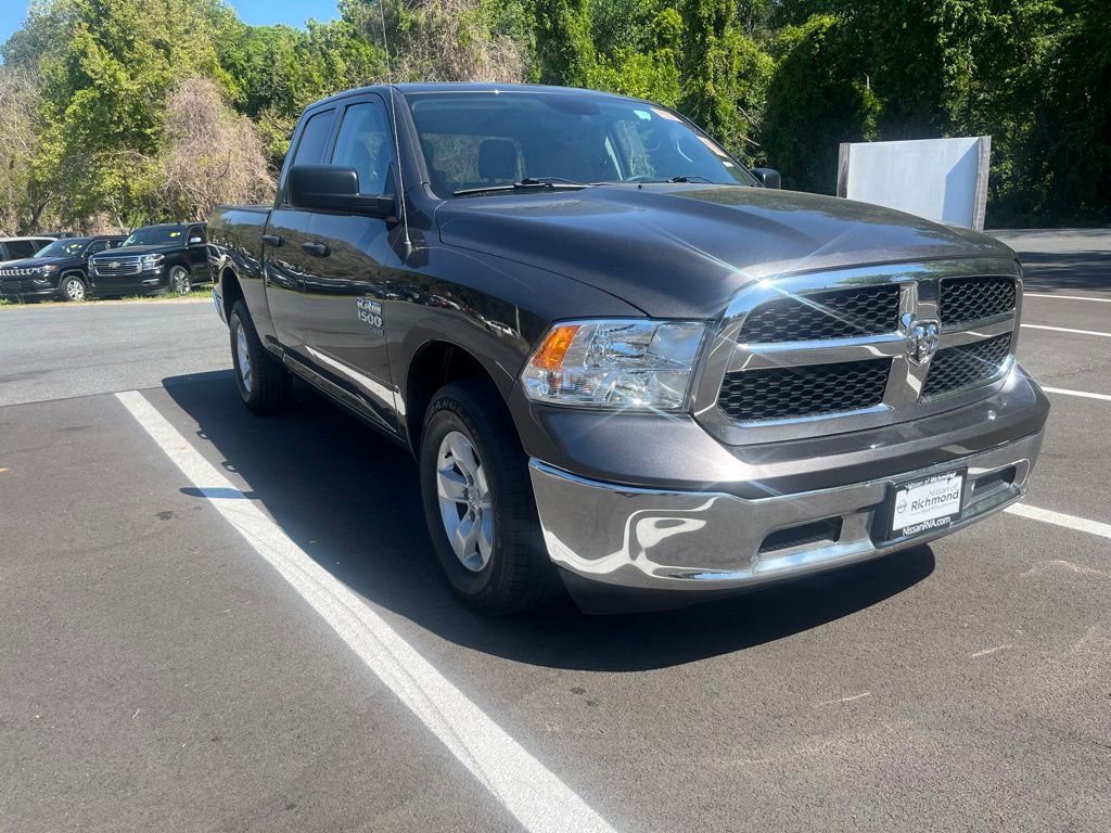 Used 2024 RAM 1500 Classic SLT AWD/4WD image 7