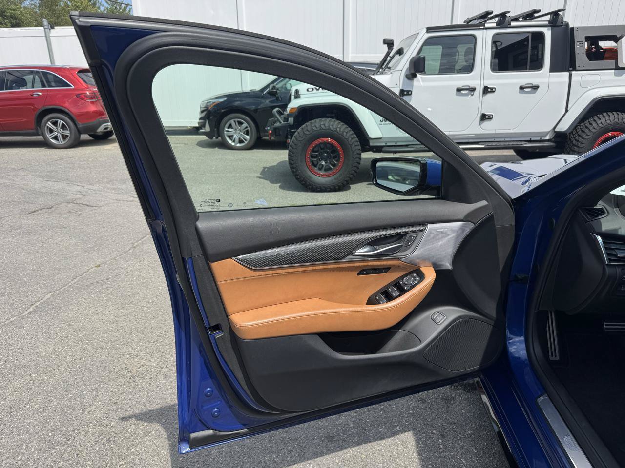 Used 2020 Cadillac CT5 Sport w/ Platinum Package AWD/4WD image 16