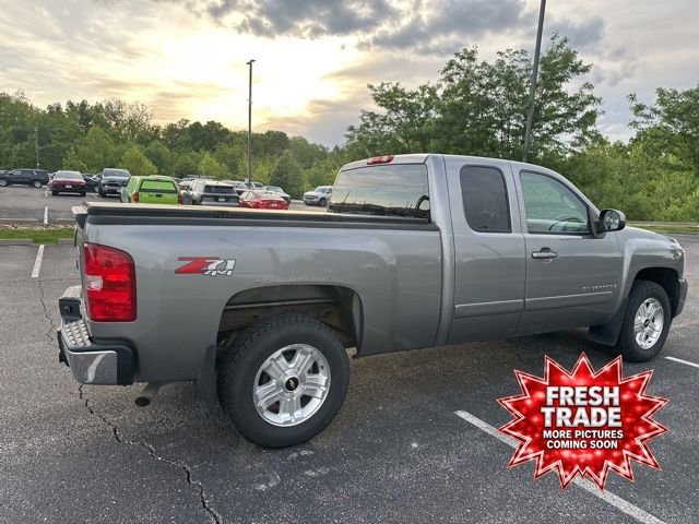 Used 2008 Chevrolet Silverado 1500 LTZ w/ Suspension Package, Off-Road AWD/4WD image 4