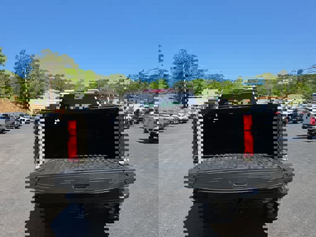 Used 2026 Chevrolet Silverado 2500 ZR2 w/ LPO, Dark Essentials Package image 6