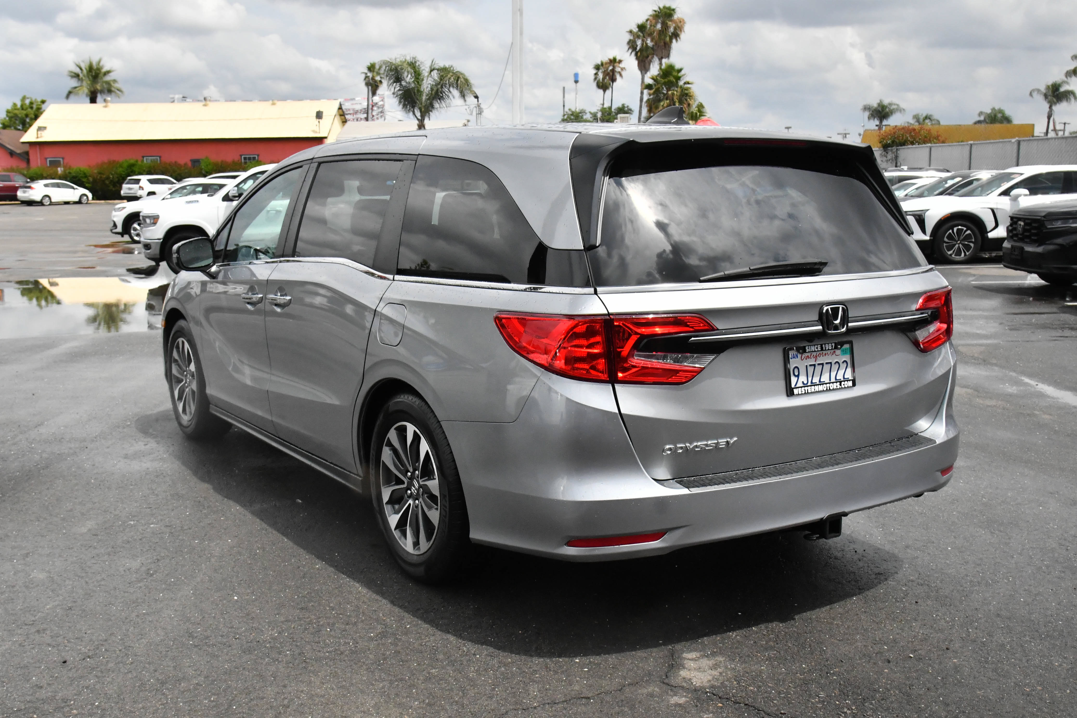 Used 2023 Honda Odyssey EX-L image 6