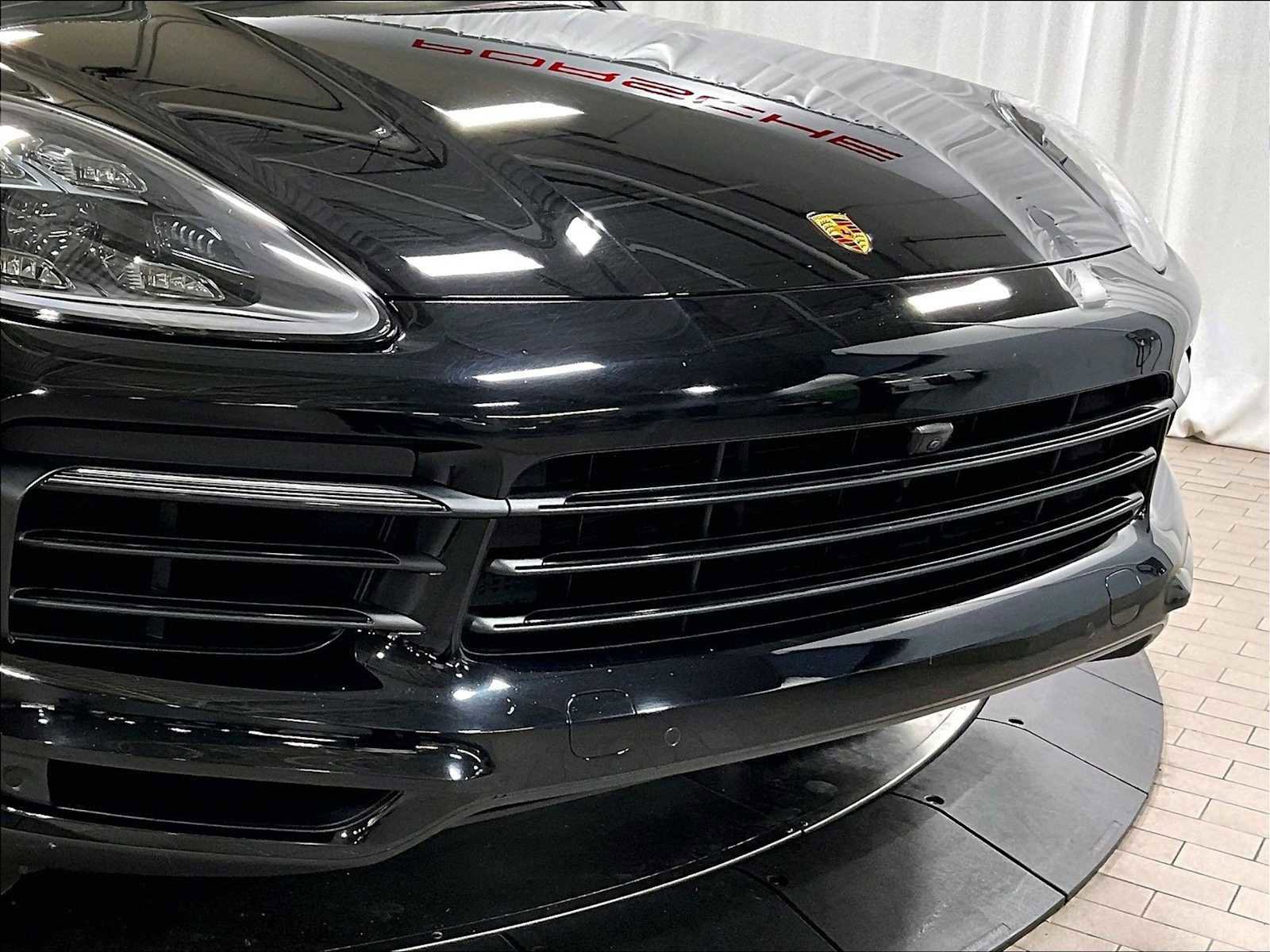 Used 2022 Porsche Cayenne image 33