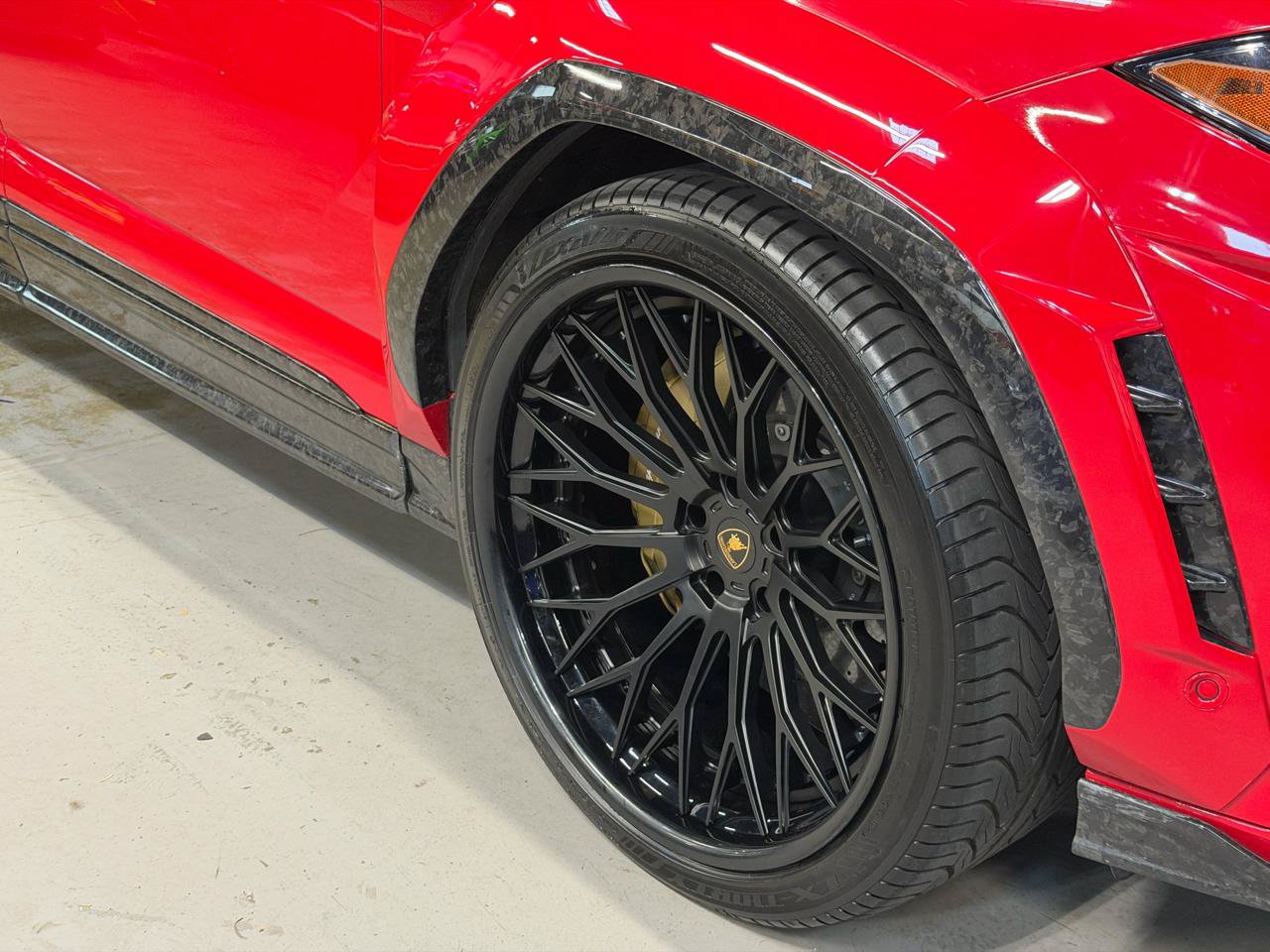 Used 2019 Lamborghini Urus AWD/4WD image 15