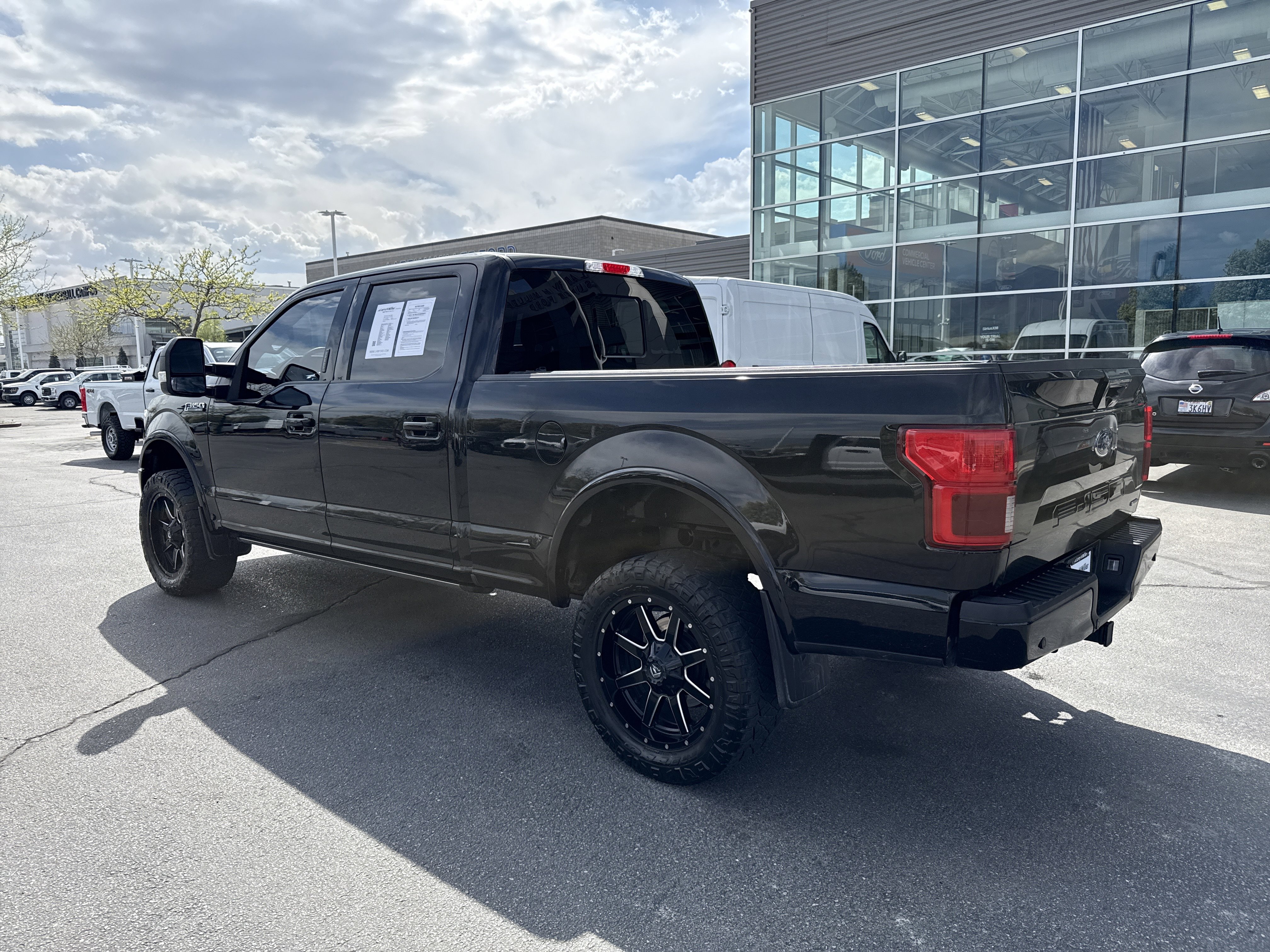 Used 2019 Ford F150 Lariat w/ Equipment Group 502A Luxury image 3