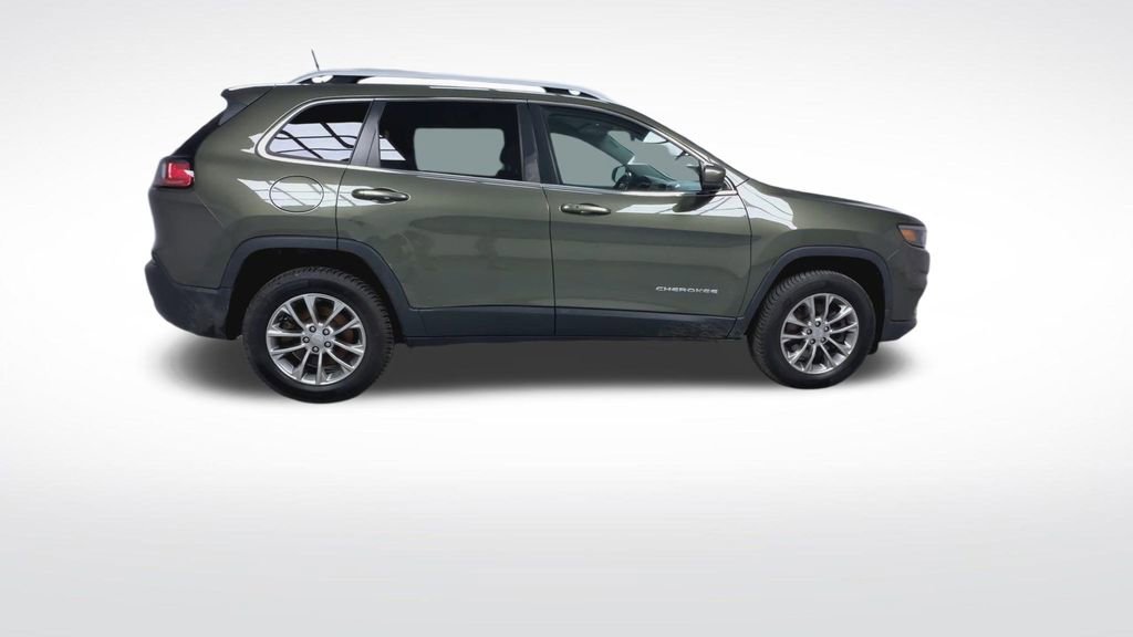 Used 2019 Jeep Cherokee Latitude Plus image 11