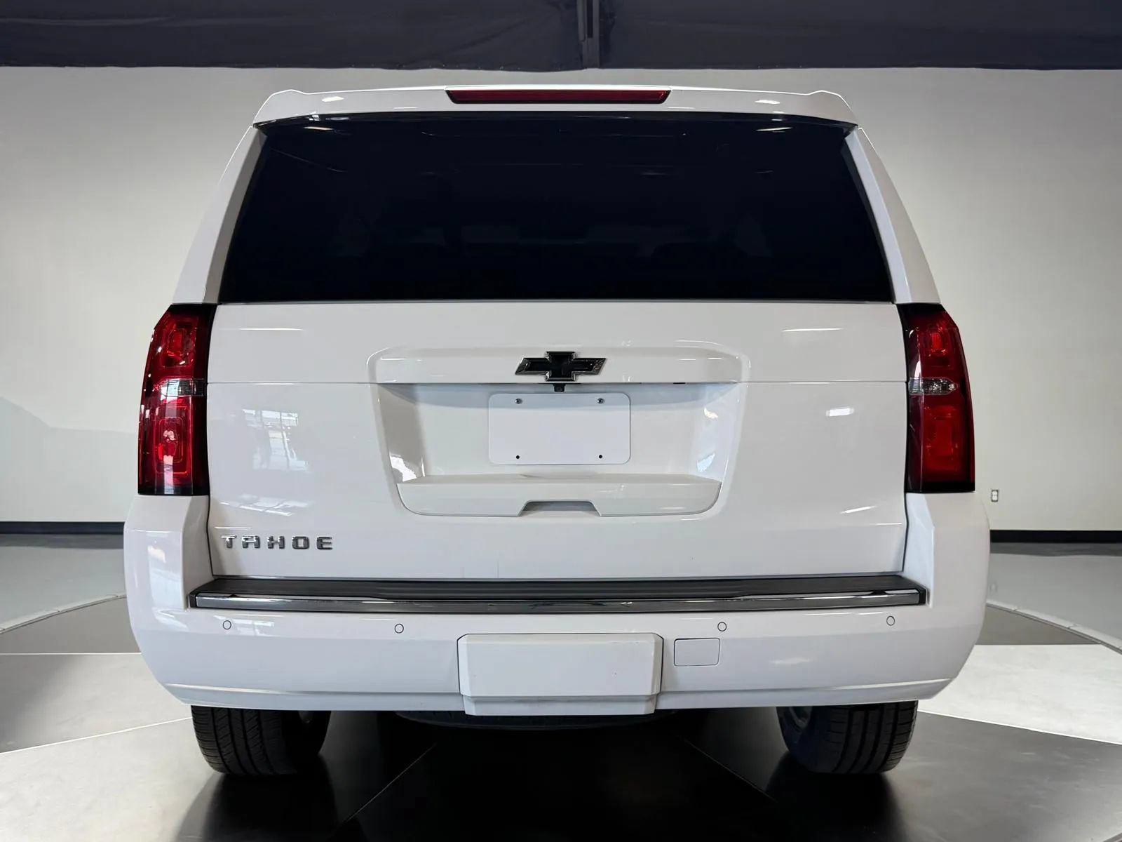 Used 2016 Chevrolet Tahoe LTZ RWD image 5