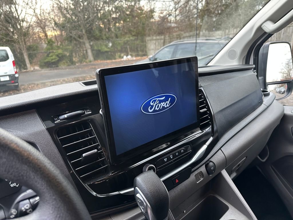 Used 2024 Ford Transit 350 XLT image 17