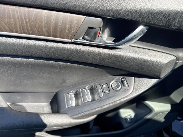 Used 2019 Honda Accord EX image 24