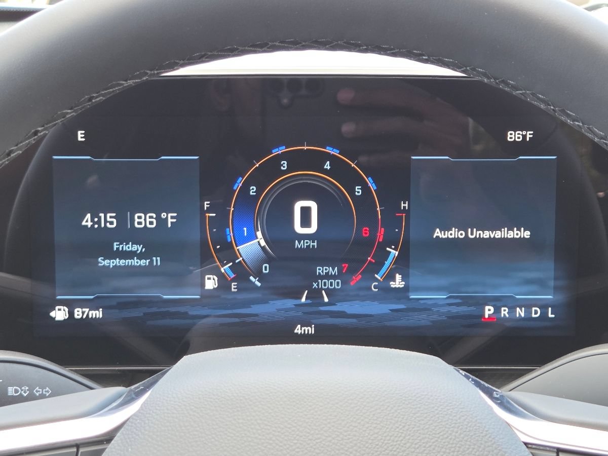 New 2027 Chevrolet Equinox LT w/ Convenience Package II FWD image 32