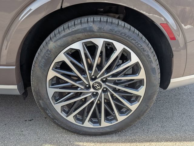 Used 2026 Hyundai Palisade Calligraphy image 25