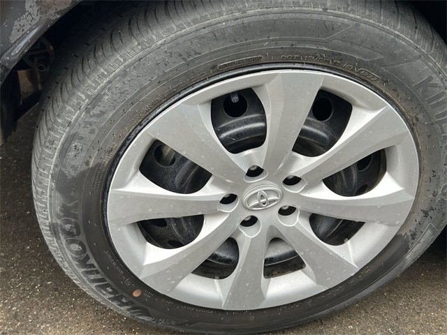 Used 2022 Toyota Corolla LE image 6