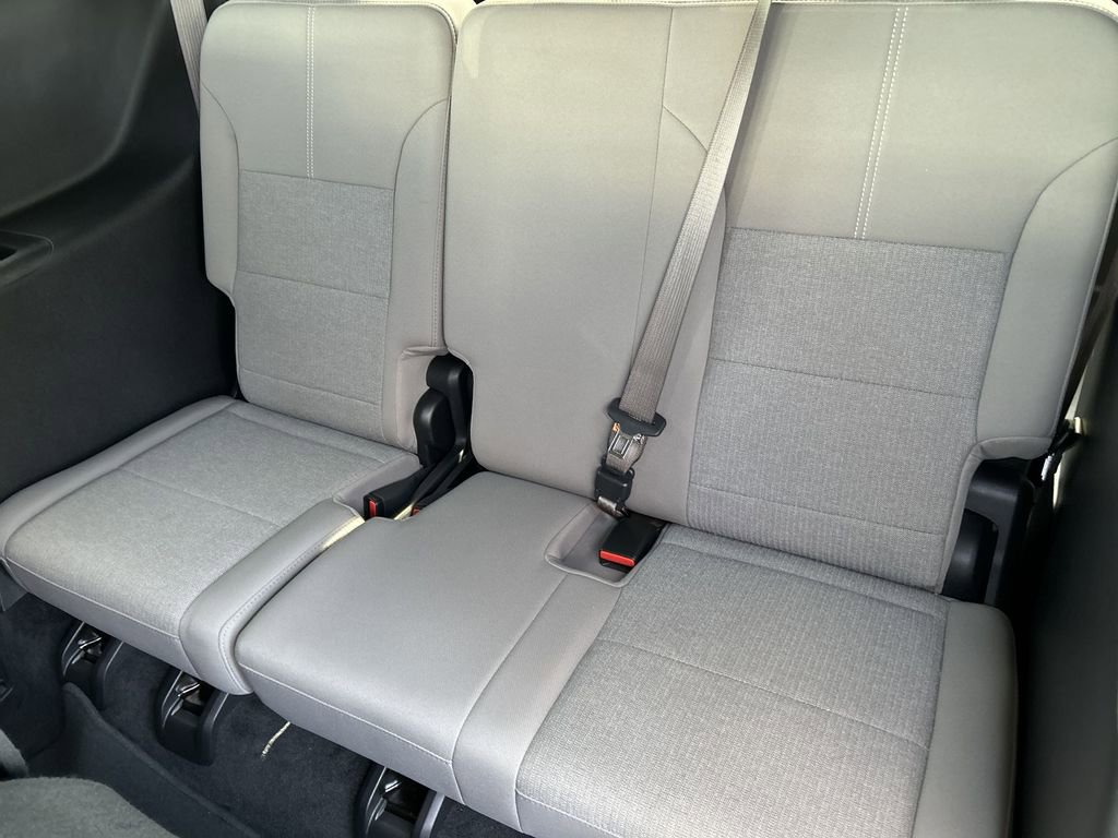 New 2025 GMC Acadia Elevation image 35