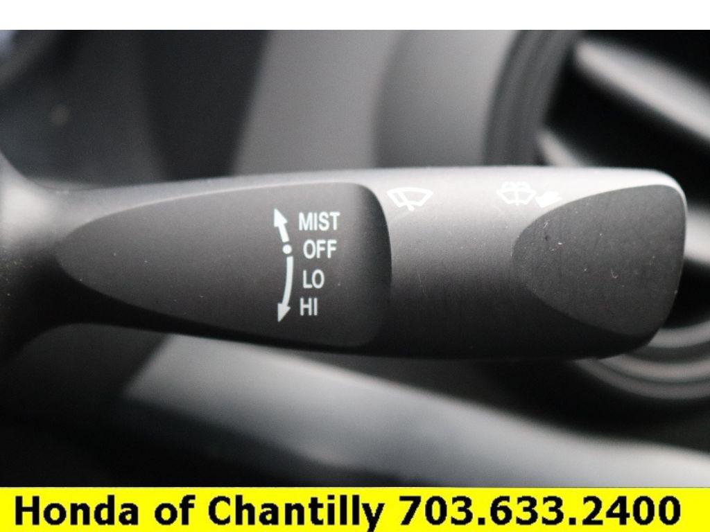 Used 2017 Toyota Tacoma SR image 10