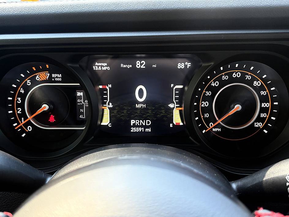 Used 2024 Jeep Wrangler Unlimited Rubicon AWD/4WD image 19