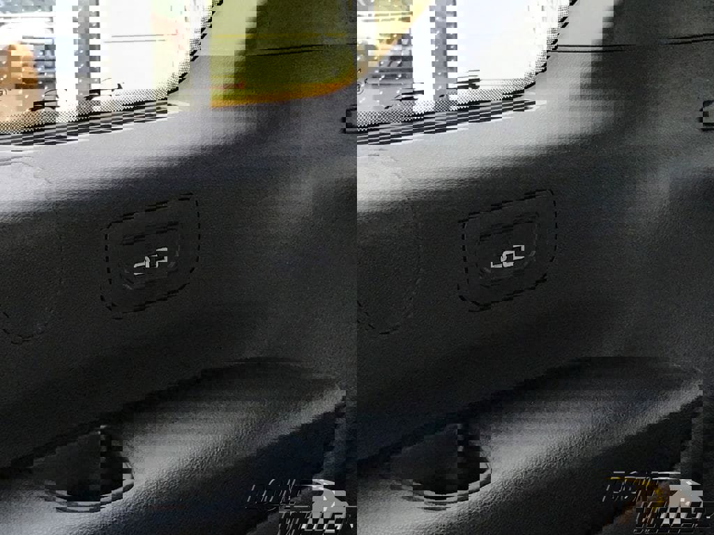 New 2025 Jeep Grand Cherokee L Altitude image 29