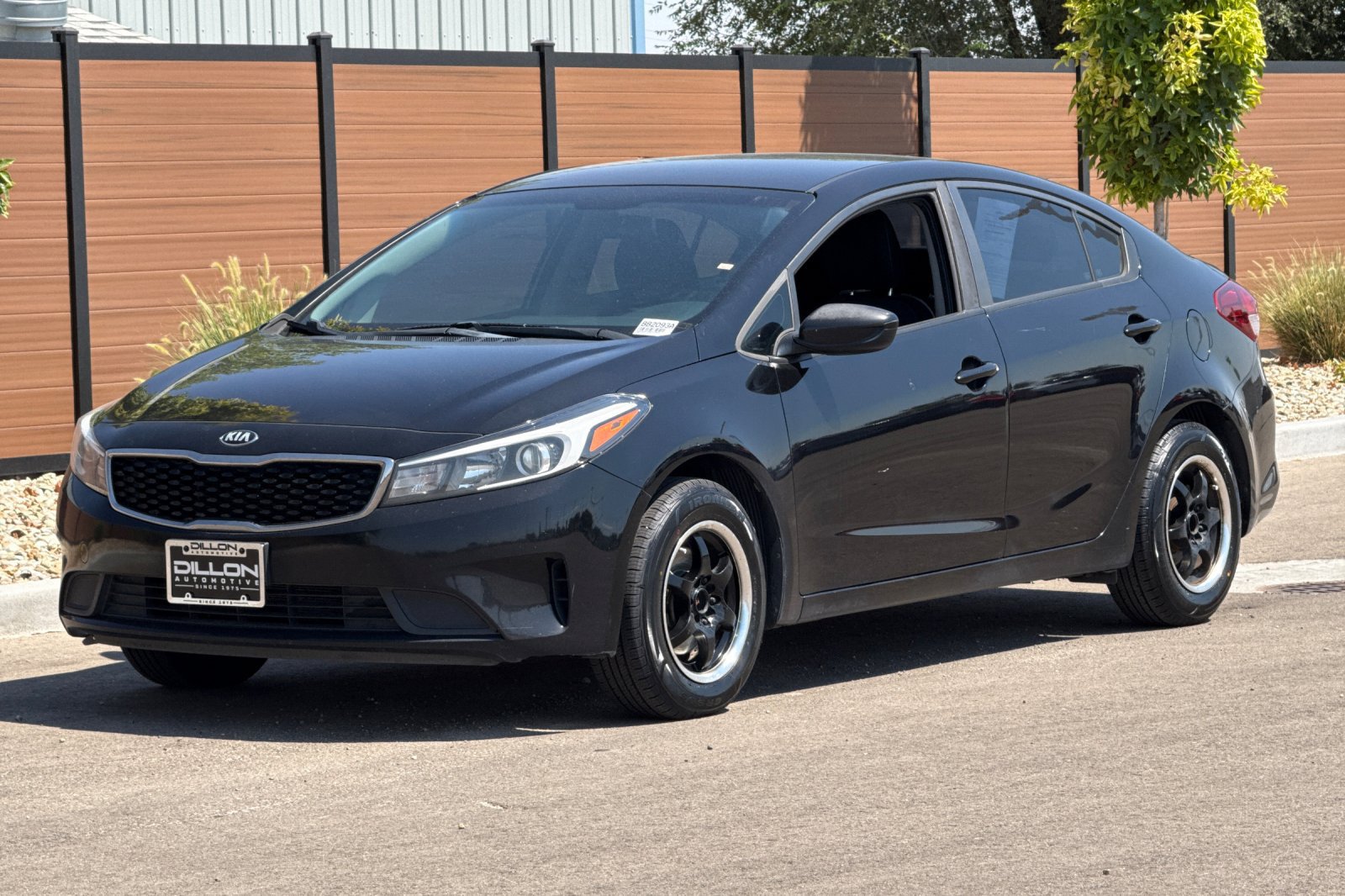 Used 2017 Kia Forte LX FWD image 11