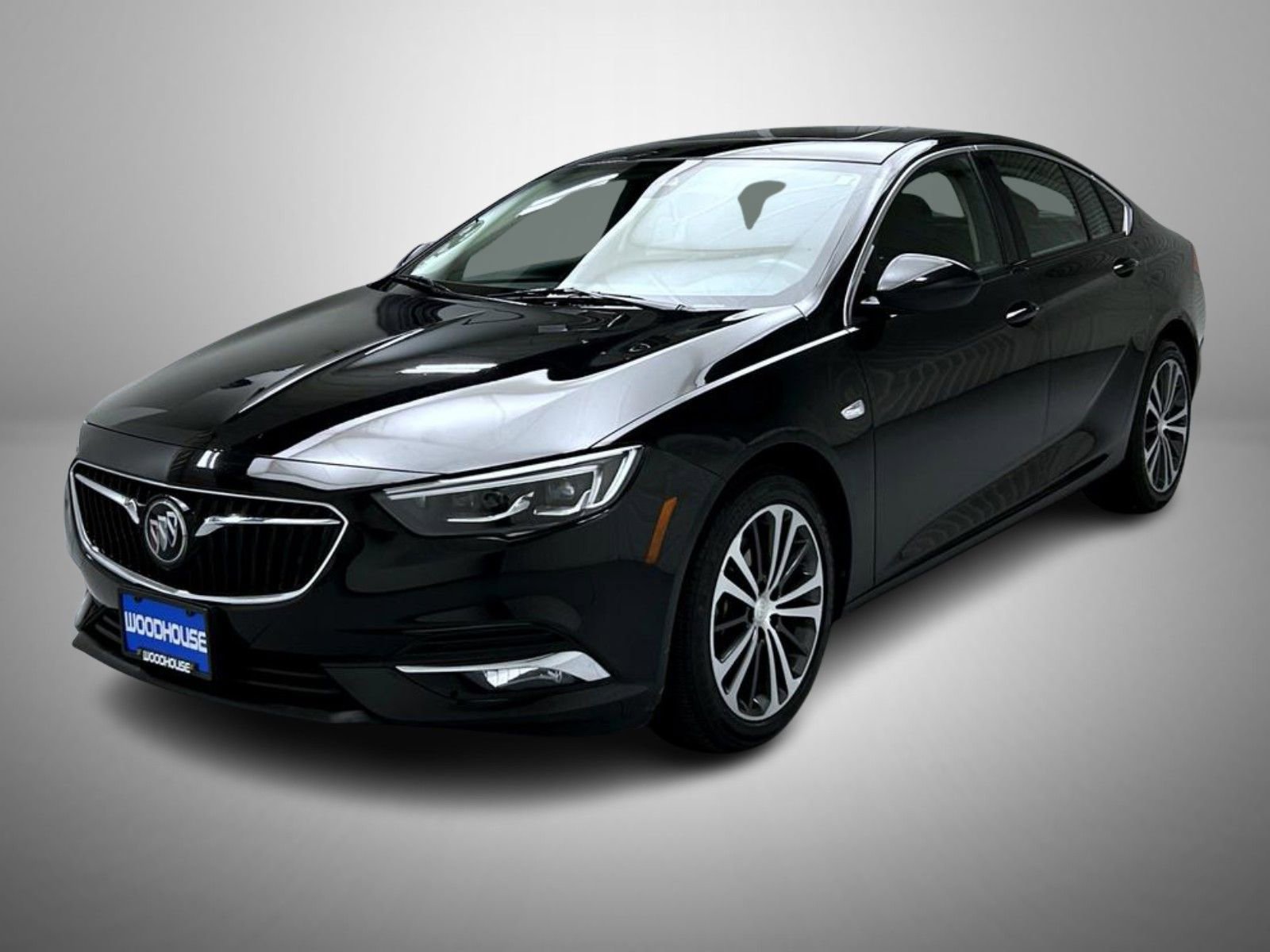 Used 2018 Buick Regal Essence w/ Driver Confidence Package #1 image 1
