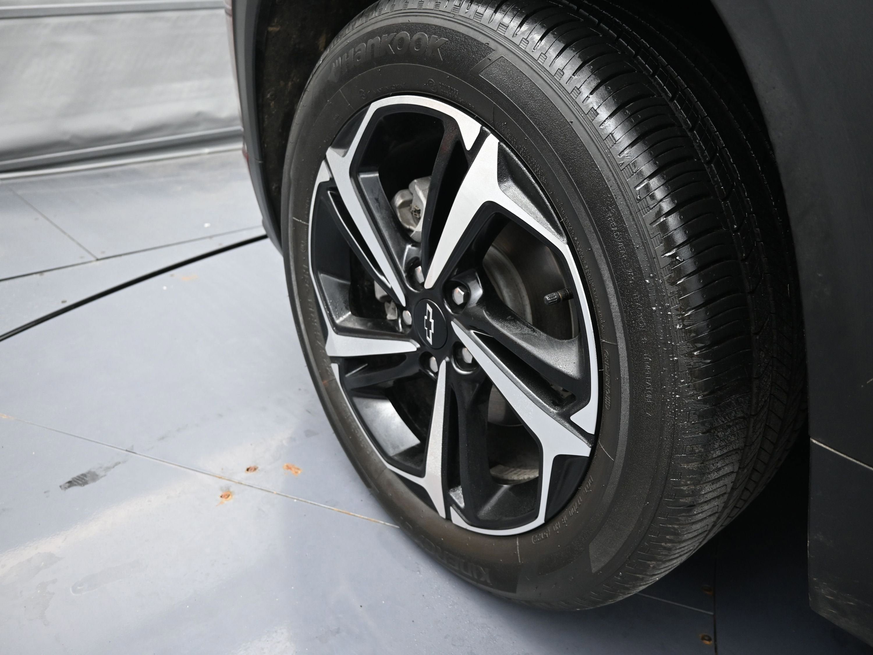 Certified 2023 Chevrolet TrailBlazer RS w/ Convenience Package FWD image 32