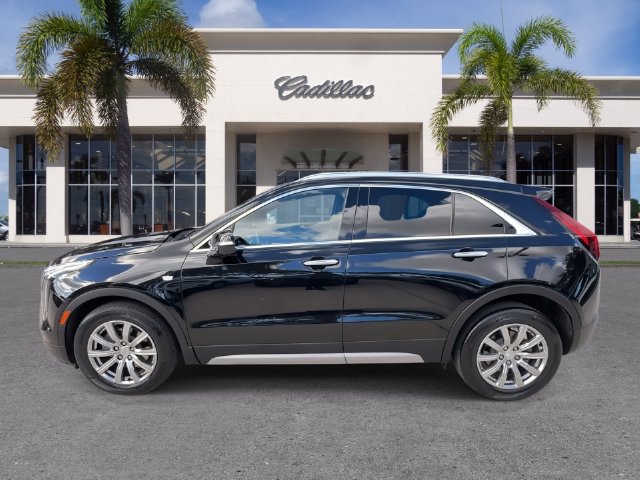 Used 2023 Cadillac XT4 Premium Luxury w/ Technology Package FWD image 8