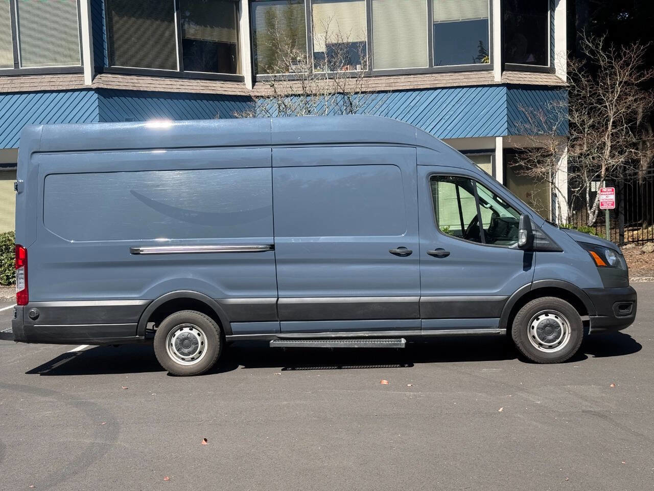 Used 2020 Ford Transit 250 148 High Roof Extended image 4