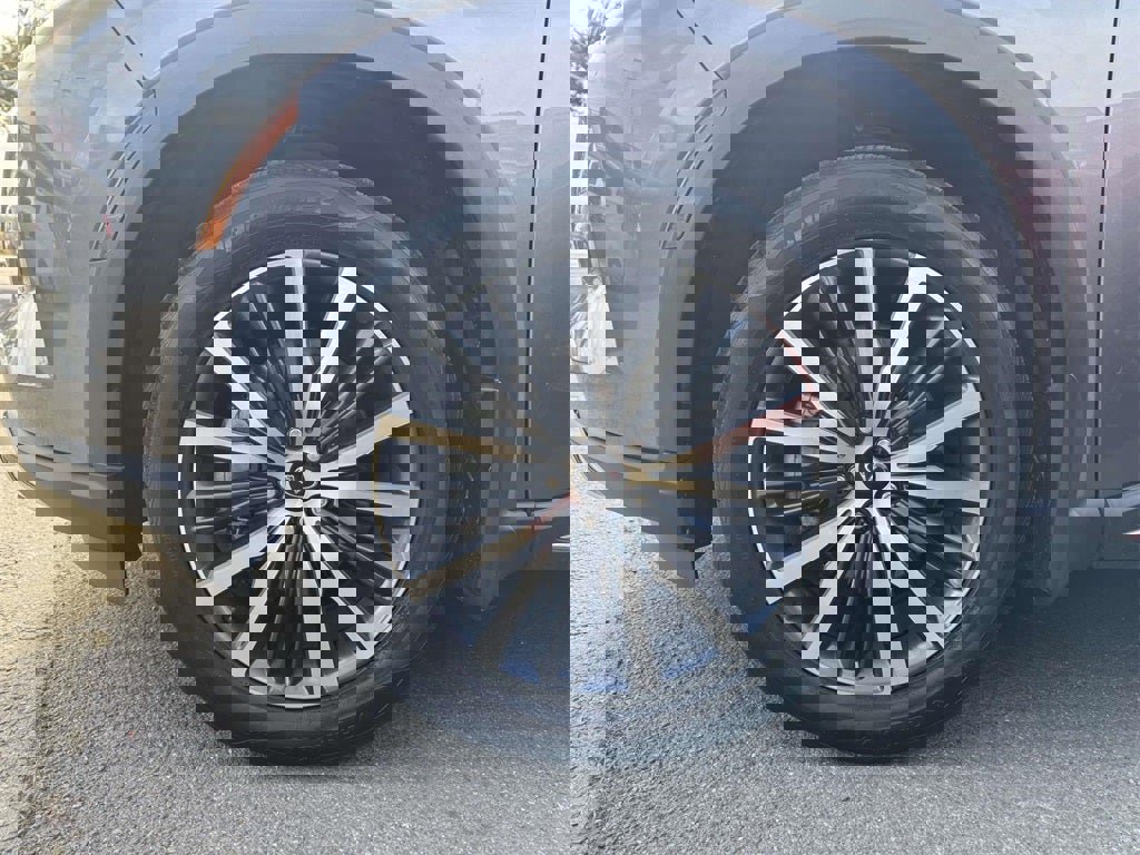 Used 2022 INFINITI QX60 Sensory w/ Vision Package image 9